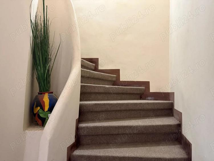 Apartament cu 5 camere semidecomandat, mobilat în Calea Victoriei