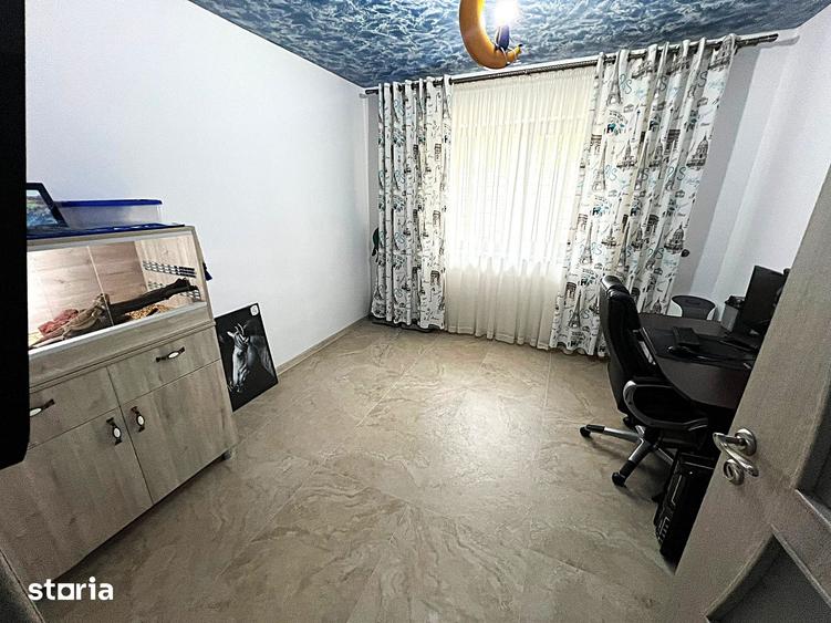Casă cu 5 camere cu Teren 1700 Mp în Bucium