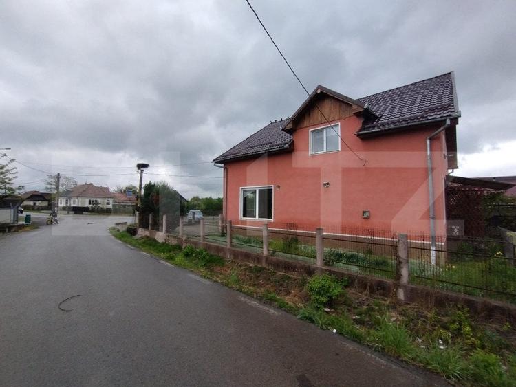 Casă individuală cu 5 camere cu Canalizare în Exterior Sud