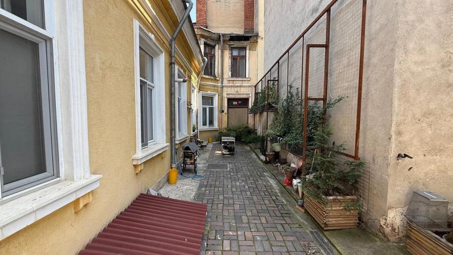 Casă cu 5 camere cu Canalizare în Armeneasca