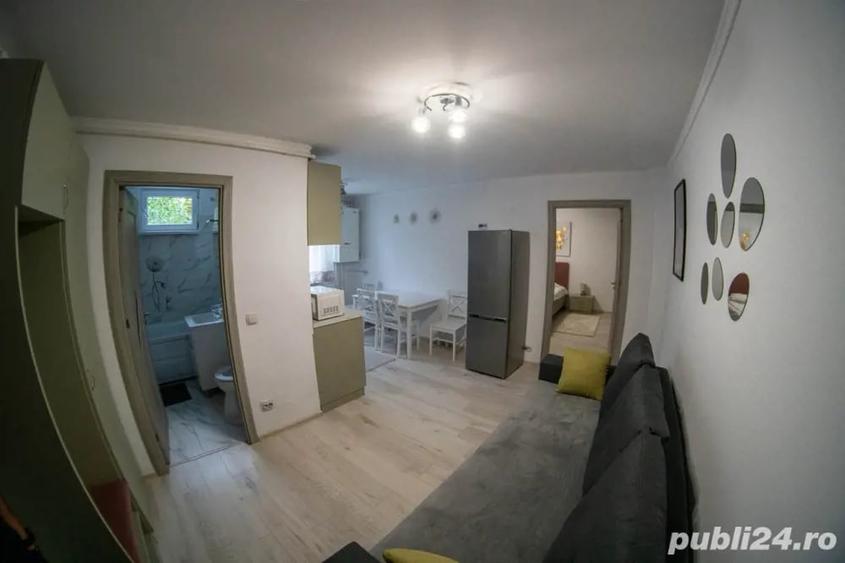 Garsonieră decomandată în Central