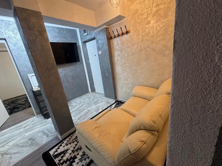 Apartament cu 2 camere semidecomandat în Ostra