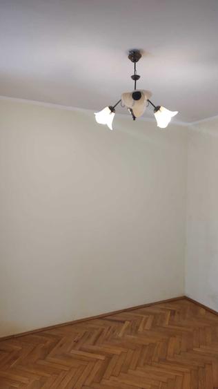 Apartament cu 2 camere nedecomandat în 14 Mai