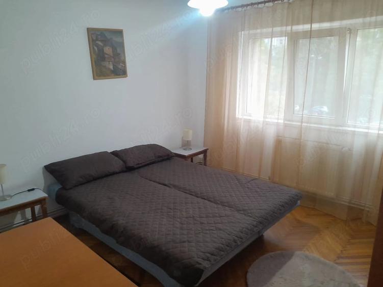 Apartament cu 2 camere decomandat în Torontalului