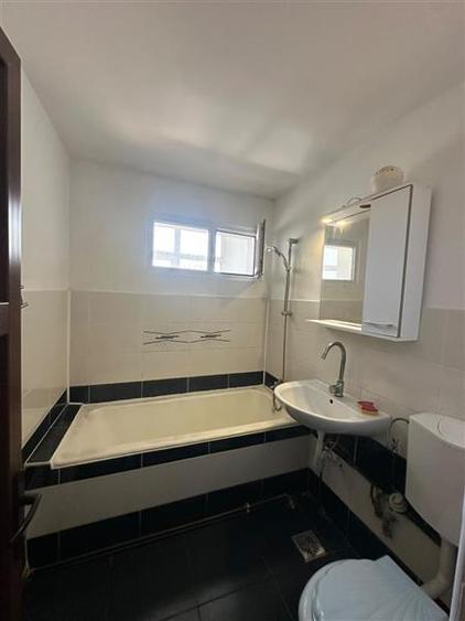 Apartament 2 camere de inchiriat, semidecomandat, etaj intermediar - Podu Ros - 15