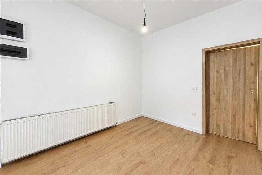 Apartament cu 3 camere decomandat în Terezian