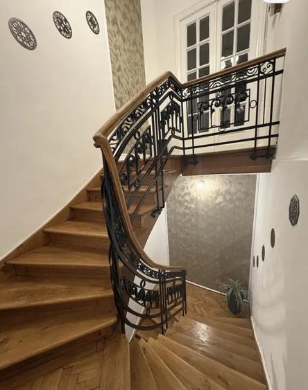 Apartament cu 4 camere decomandat în Unirii