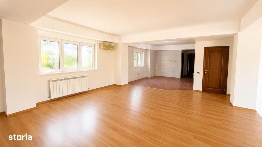 Casă cu 4 camere în Central