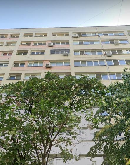 Apartament cu 2 camere semidecomandat în Bucur Obor