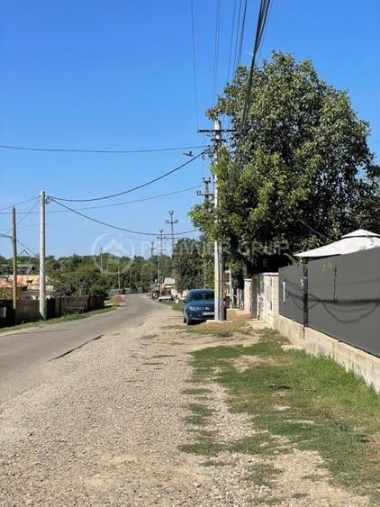 Teren Construcții intravilan de 1193 mp, în Holboca