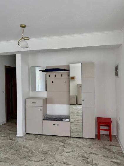 Casă cu 4 camere cu Teren 400 Mp în Exterior Vest