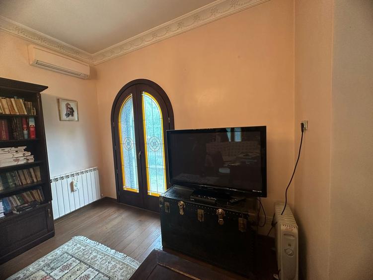 Casă individuală cu 8 camere cu Piscina în Corbeanca
