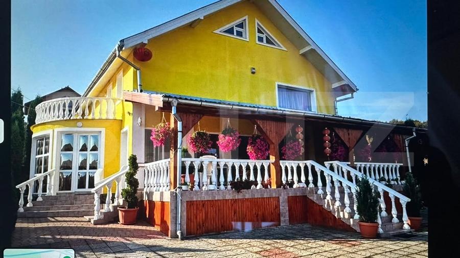 Casă individuală cu 8 camere cu Piscina în Ivănești