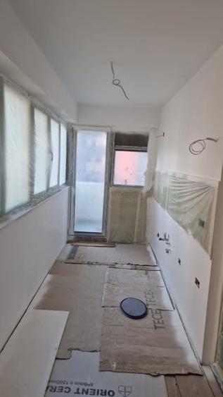 Apartament cu 2 camere decomandat în Energia