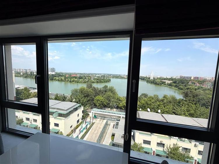 Apartament cu 2 camere semidecomandat în Tei