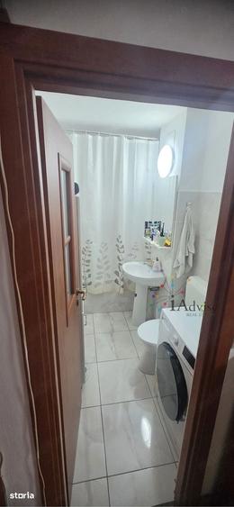 Apartament cu 3 camere în Florilor