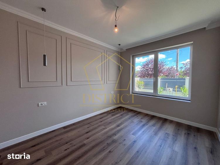 Casă cu 6 camere cu Teren 360 Mp în Ronaț