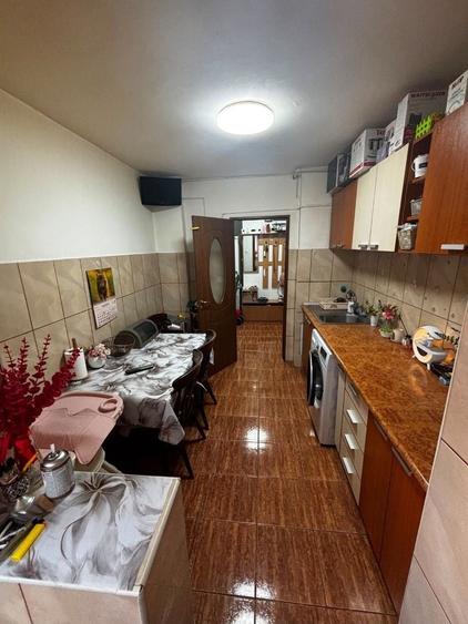 Apartament cu 3 camere decomandat, mobilat în Rahova