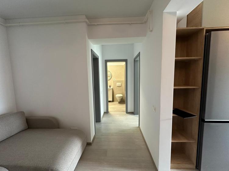 Apartament cu 3 camere semidecomandat în Central