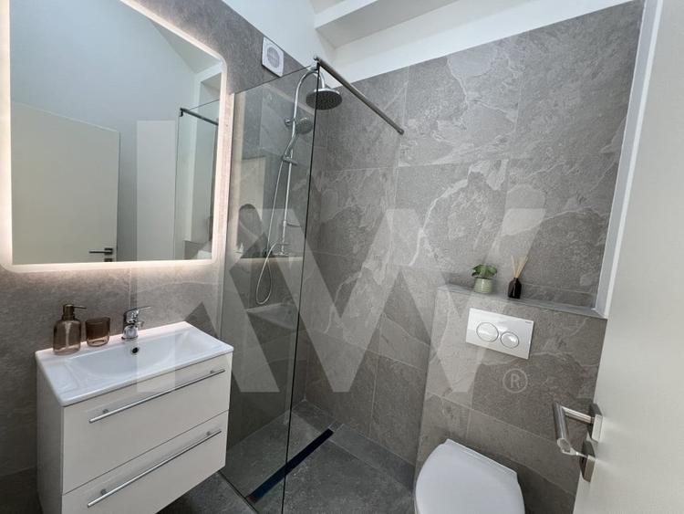 Penthouse 4 camere - mobilat si utilat, intabulat - 43