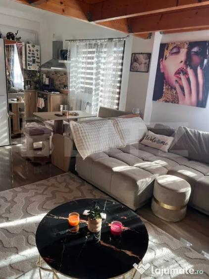 Apartament cu 2 camere semidecomandat în Valea Adâncă