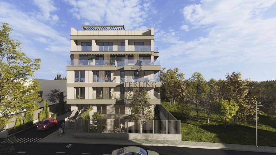 Penthouse cu 4 camere decomandat în Nord