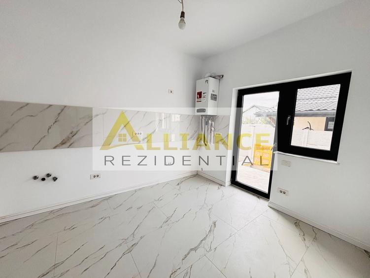 Casă individuală cu 3 camere cu Canalizare în Berceni