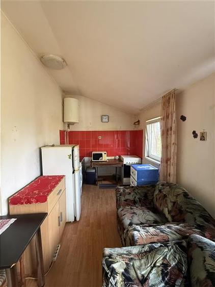Garsoniera Spatioasa de Vanzare | Zona Poarta 6 - 3