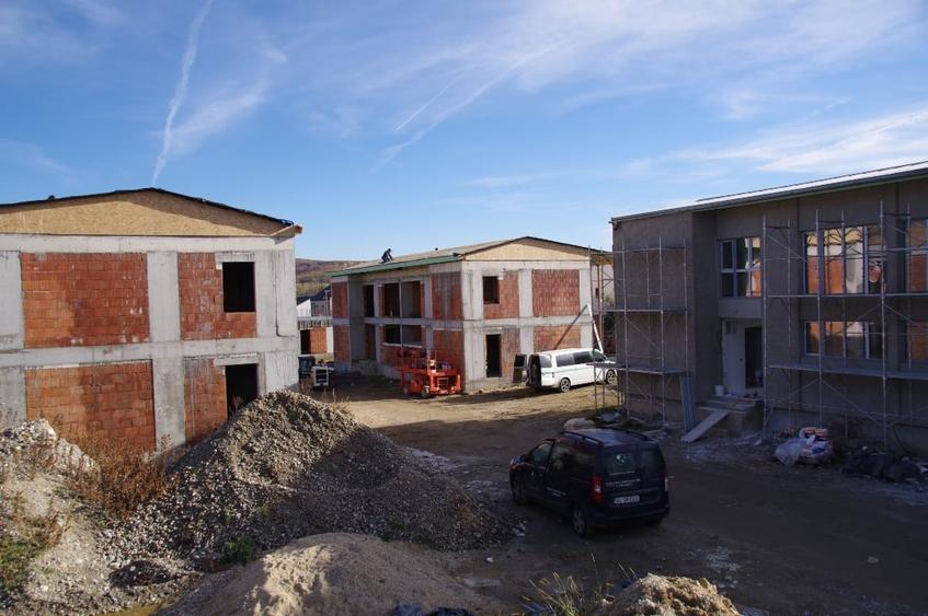 Casă individuală cu 4 camere cu Teren 270 Mp în 1 Mai