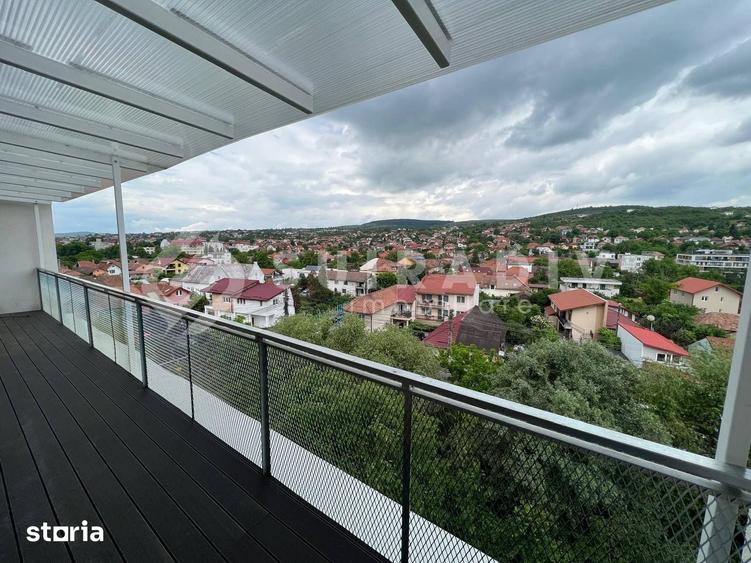 Apartament cu 3 camere, mobilat în Central