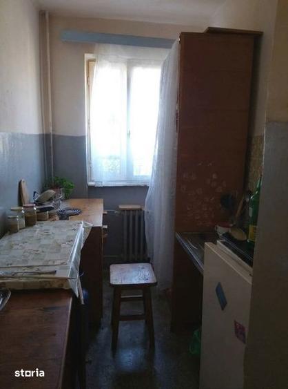 Apartament cu 2 camere semidecomandat în Rogerius
