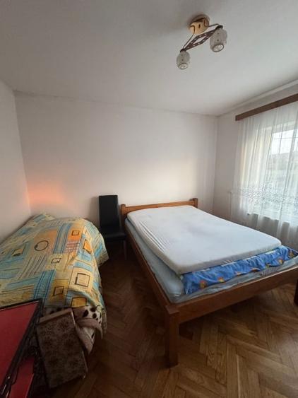 Casă individuală cu 3 camere cu Canalizare în Târgu Lăpuș