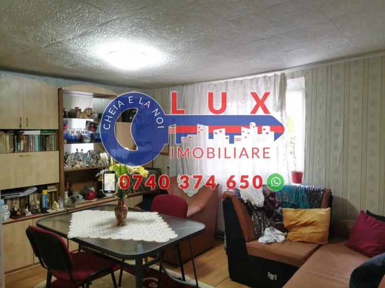 Casă cu 5 camere cu Teren 1200 Mp în Babadag