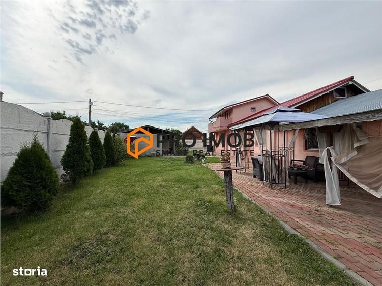 Casă cu 4 camere decomandat în Mărăcineni