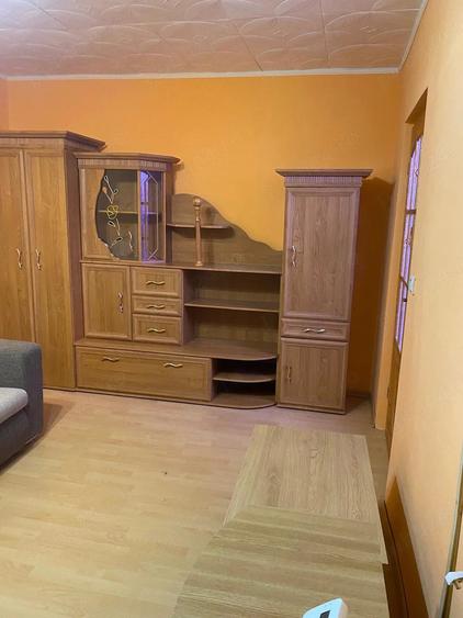 Garsonieră decomandată în Lipovei