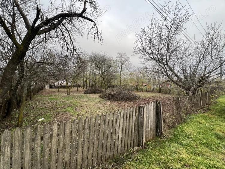 Teren de 1270 mp, în Sărata