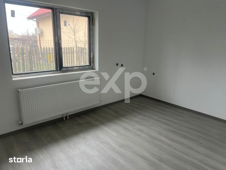 Casă cu 3 camere cu Canalizare în Corbu