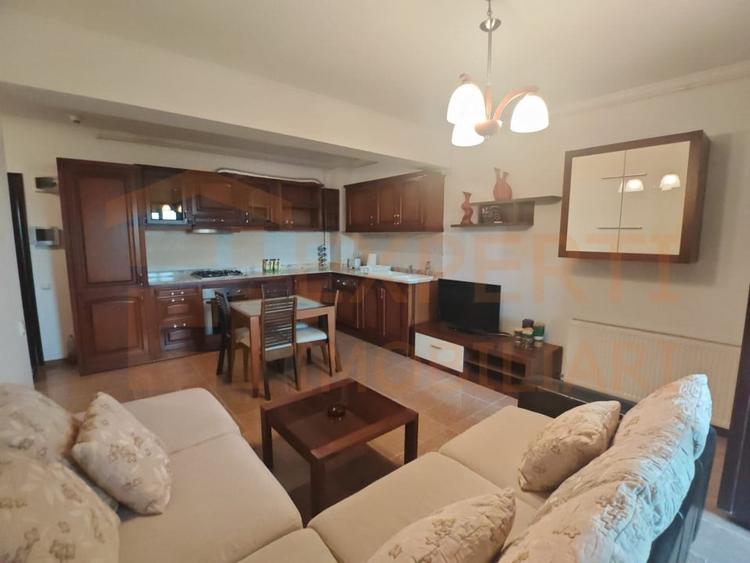 Apartament 2 camere de vânzare în Mamaia - vedere spre răsărit, lângă Hotel Vega - 2