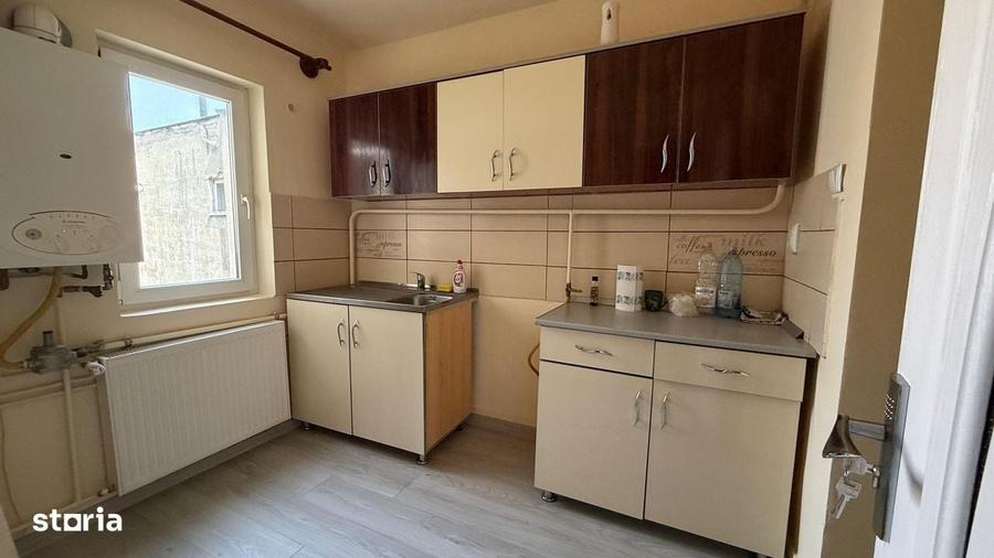 Apartament cu 3 camere decomandat în Ultracentral