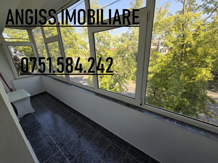 Apartament cu 3 camere în Peco