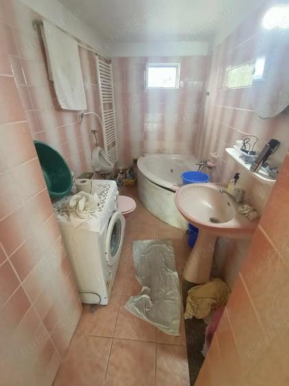 Casă cu 2 camere cu Teren 427 Mp în Girocului