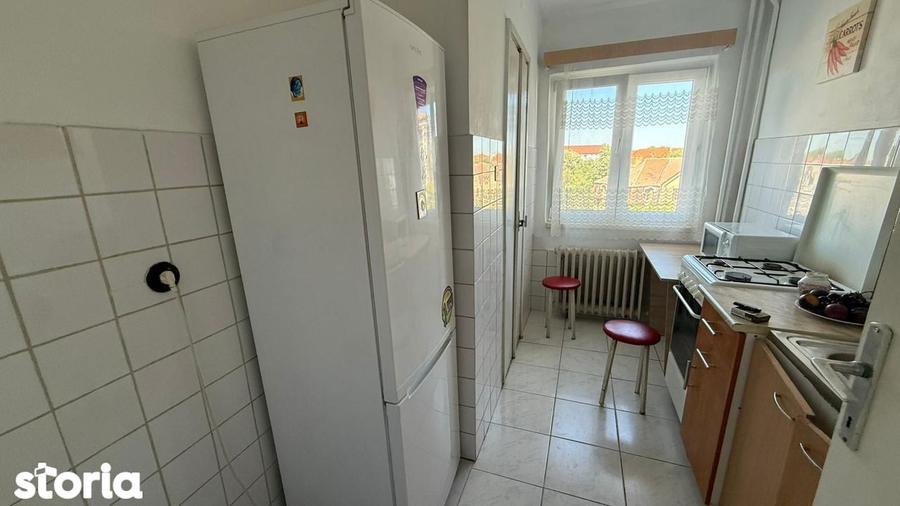Apartament cu 2 camere semidecomandat, mobilat în Tipografilor