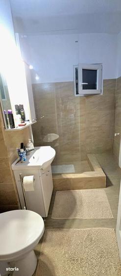 Vanzare Apartament 3 camere , Ultracentral Targovi?te , Etaj 6/8 - 3