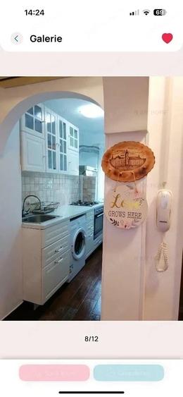 Apartament cu 2 camere decomandat în Tei