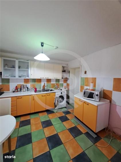 Casă cu 4 camere în Central