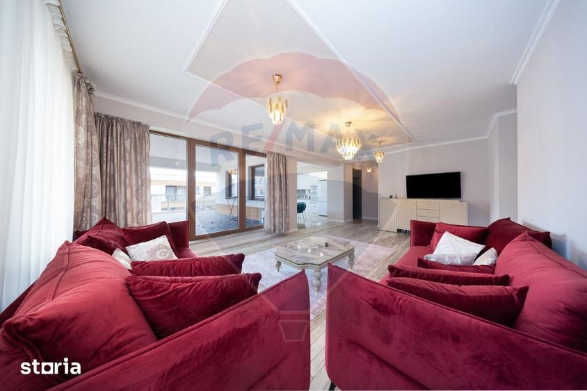 Apartament cu 3 camere în Schei