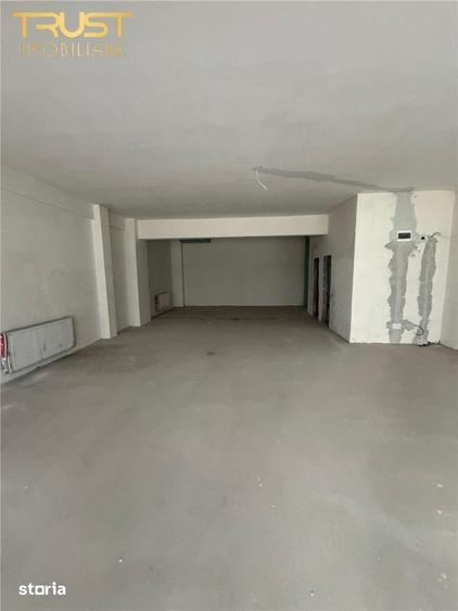Spațiu comercial, de 230 mp, în Bulgaria