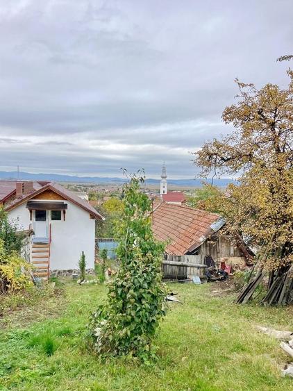 Casă individuală cu 4 camere cu Canalizare în Cernatu