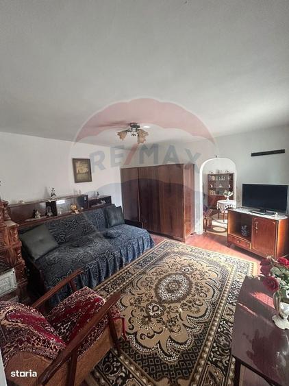 Casă cu 4 camere cu Teren 174 Mp în Gheorghe Doja