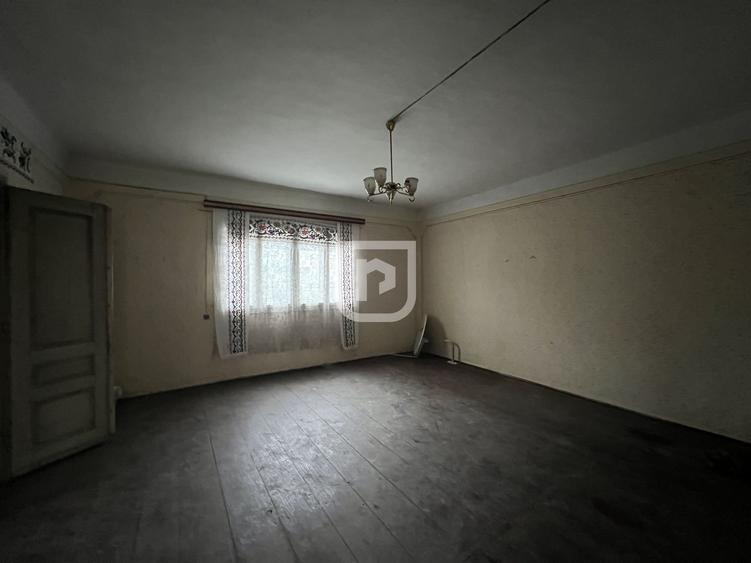 Casă individuală cu 4 camere cu Teren 2507 Mp în Mănăstirea Humorului